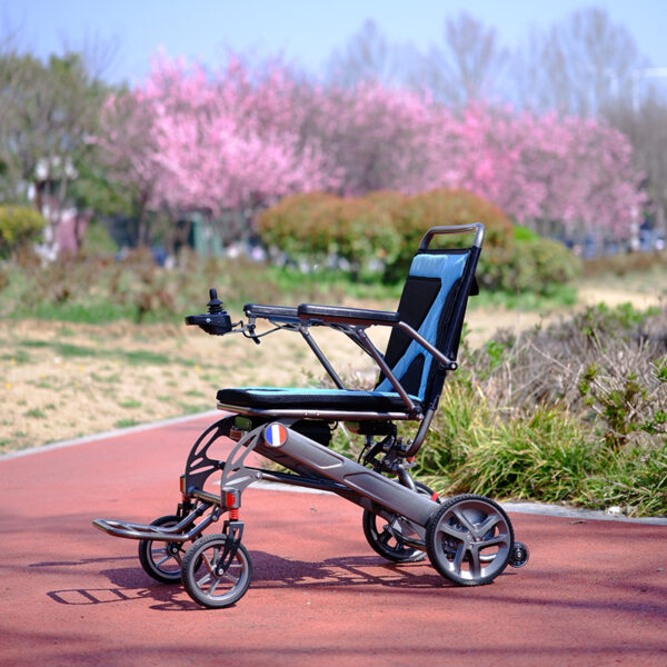 EXC-2026 Carbon Fibre And Megnisium Aluminum Alloy Frame Folding  Electric Wheelchairs with Lithium Battery