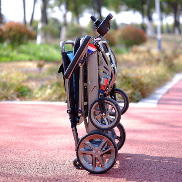 EXC-2026 Carbon Fibre And Megnisium Aluminum Alloy Frame Folding  Electric Wheelchairs with Lithium Battery